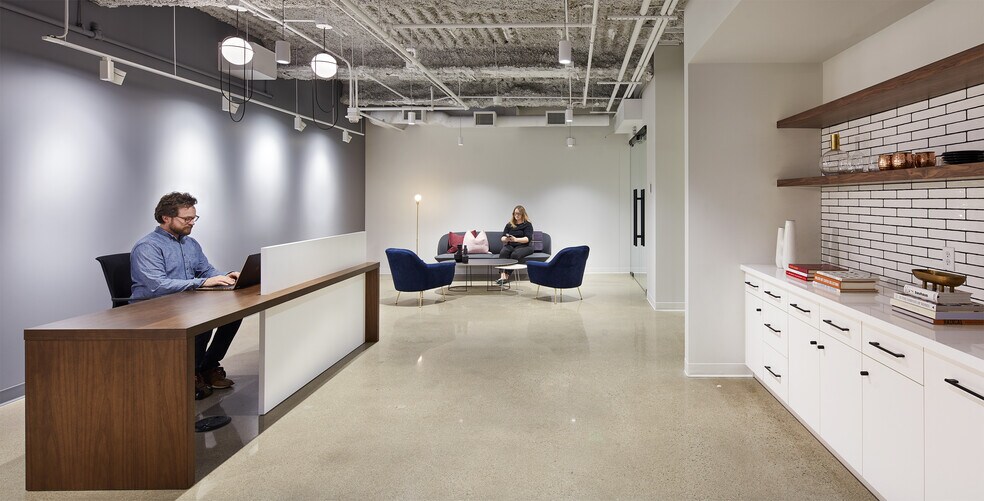 More Photos Of 733 Marquette Ave, Minneapolis Unknown For Lease