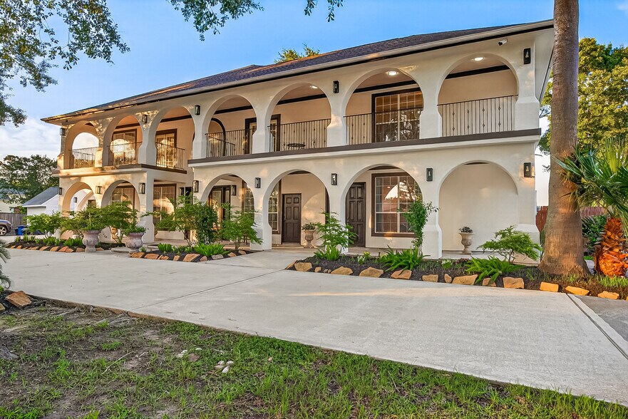 More Photos Of 21832 Rayford Rd, Humble Office For Sale