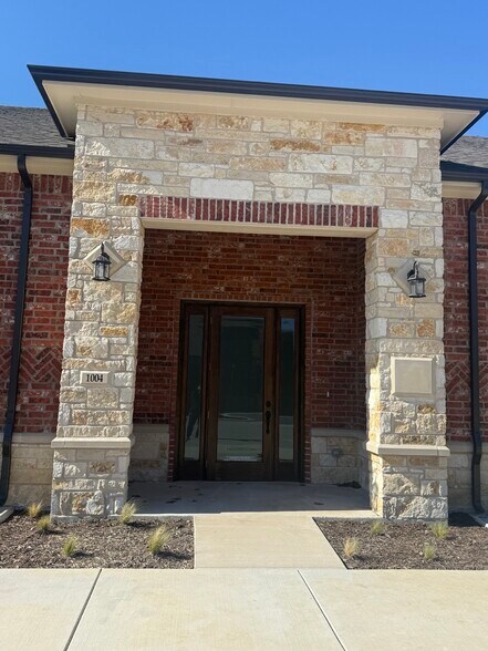 More Photos Of 400 Stonebrook Pky, Frisco Office For Sale