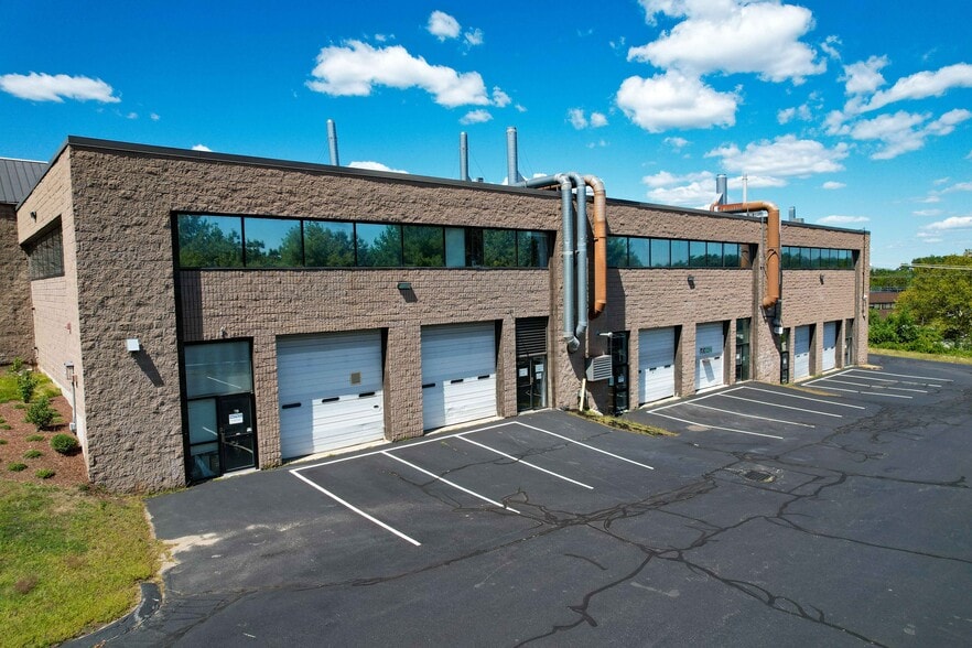 More Photos Of 200 Turnpike Rd, Chelmsford Flex For Sale