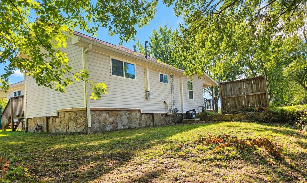 More Photos Of 13790 Veterans Memorial Hwy, Winston Office Residential For Sale