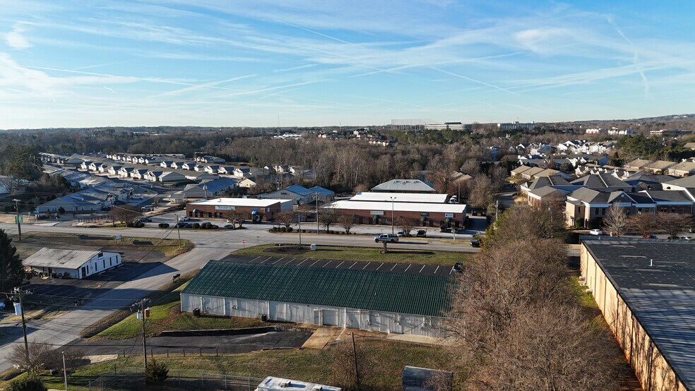 More Photos Of 107 Sunbelt Ct, Greer Light Distribution For Lease
