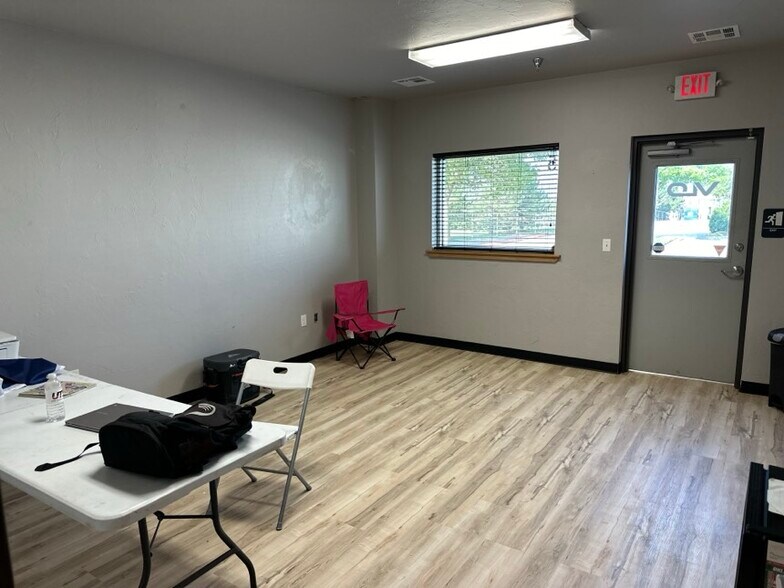 More Photos Of 7308 NW 164th St, Edmond Warehouse For Lease