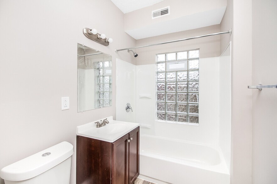 More Photos Of 3498 Bosworth Rd, Cleveland Apartments For Sale