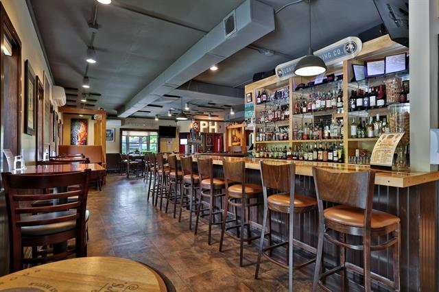 More Photos Of 20 Public Way, Quechee Restaurant For Sale