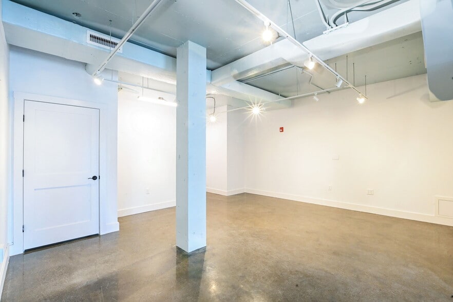 More Photos Of 1 Johnny Cake Hill, New Bedford Storefront Retail Office For Lease