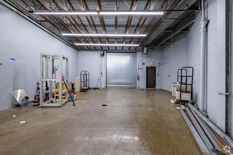 More Photos Of 160 Belmont Ave, Garfield Manufacturing For Lease