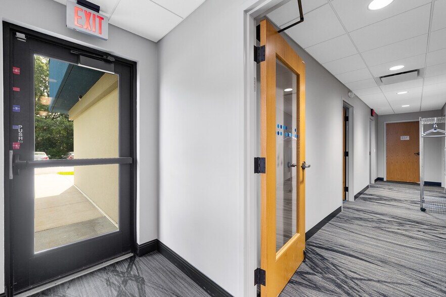 More Photos Of 3101 Hoover Rd, Stevens Point Bank For Sale