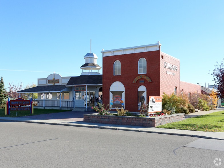 Primary Photo Of 4839 93th Ave NW, Edmonton Office For Sale