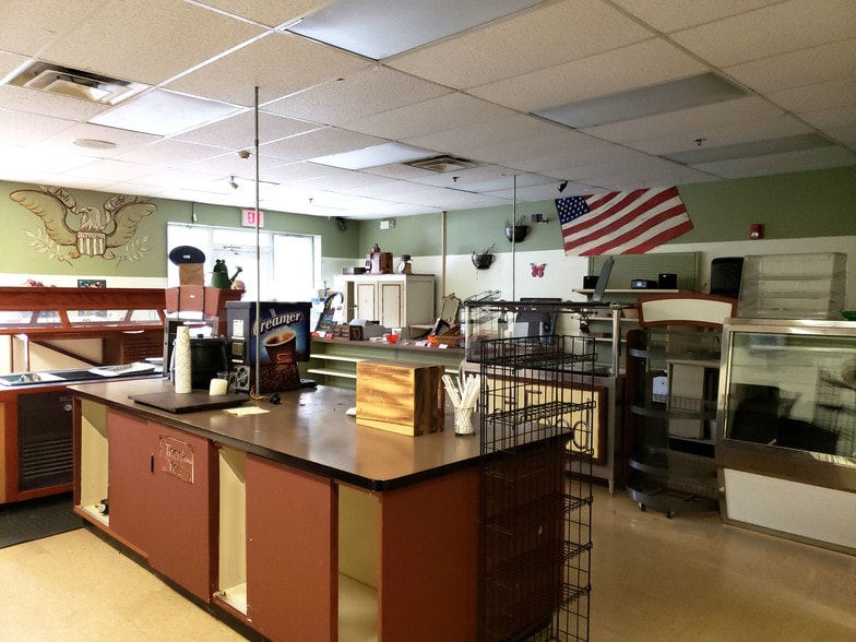 More Photos Of 179 Cahill Cross Rd, West Milford Medical For Lease