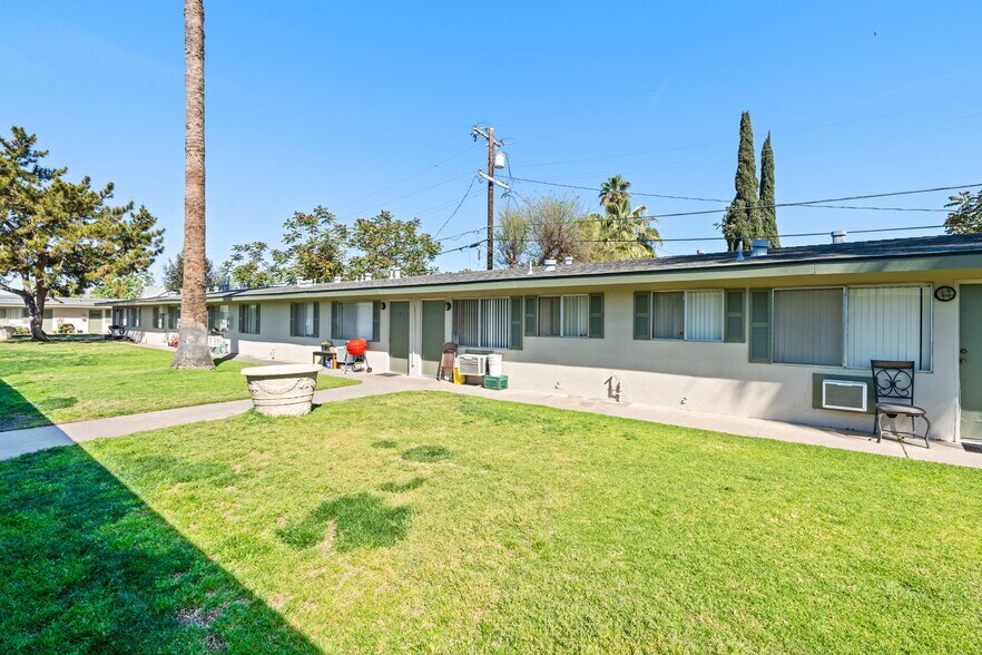 More Photos Of 1030-1040 S 8th St, Fresno Apartments For Sale