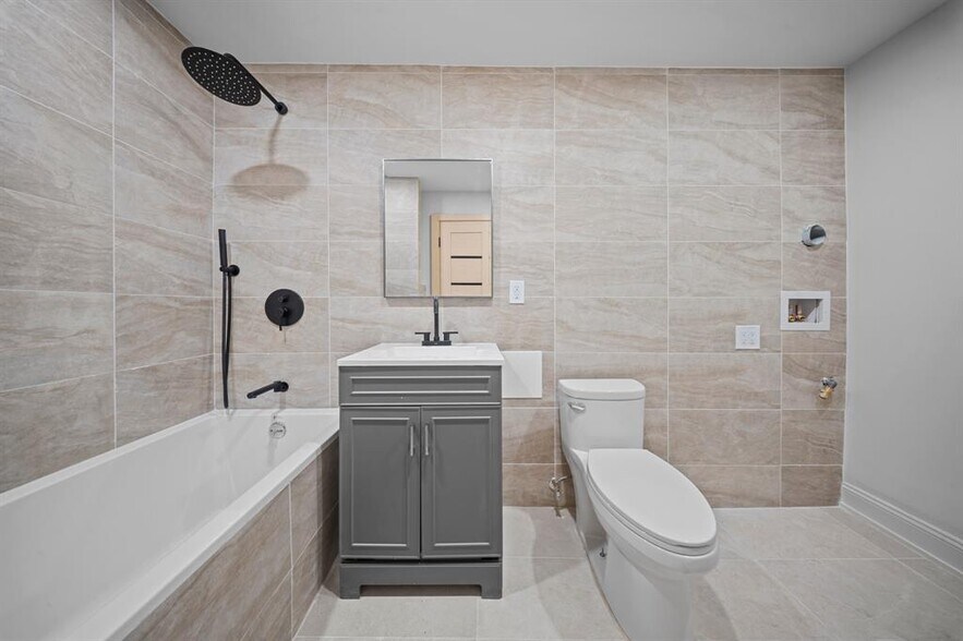 More Photos Of 530 Sutter Ave, Brooklyn Multifamily For Sale