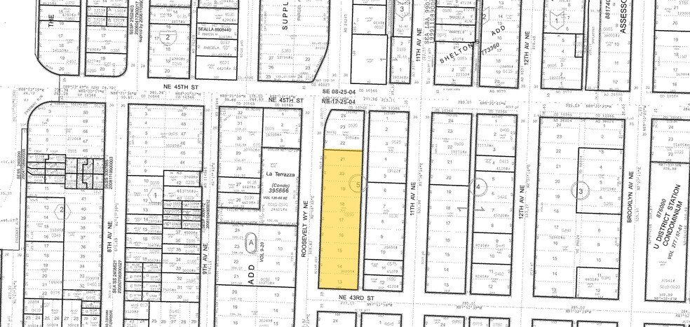 More Photos Of 4300 Roosevelt Way NE, Seattle Office For Lease