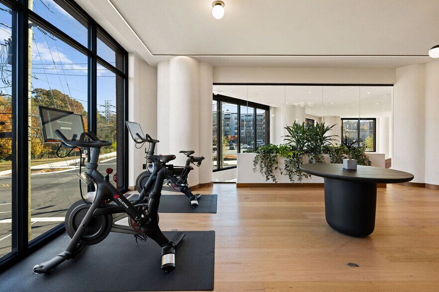 More Photos Of 300 E 36th St, Charlotte Apartments For Lease