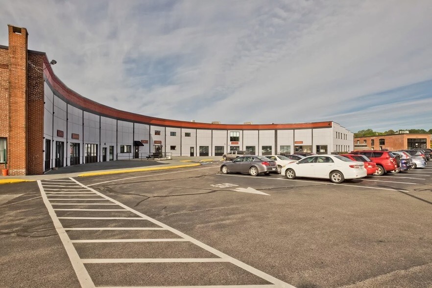 More Photos Of 125 Presumpscot St, Portland Office For Lease