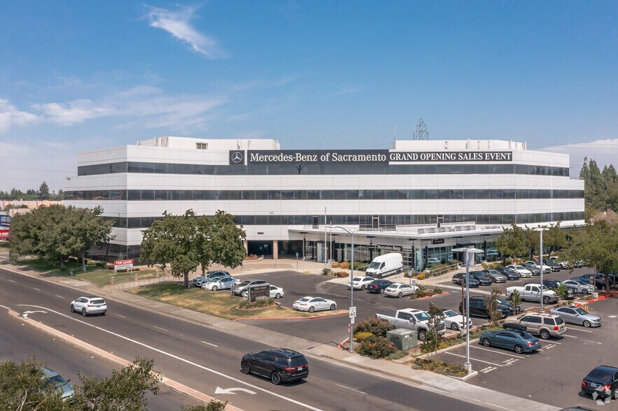 More Photos Of 1860 Howe Ave, Sacramento Medical For Lease