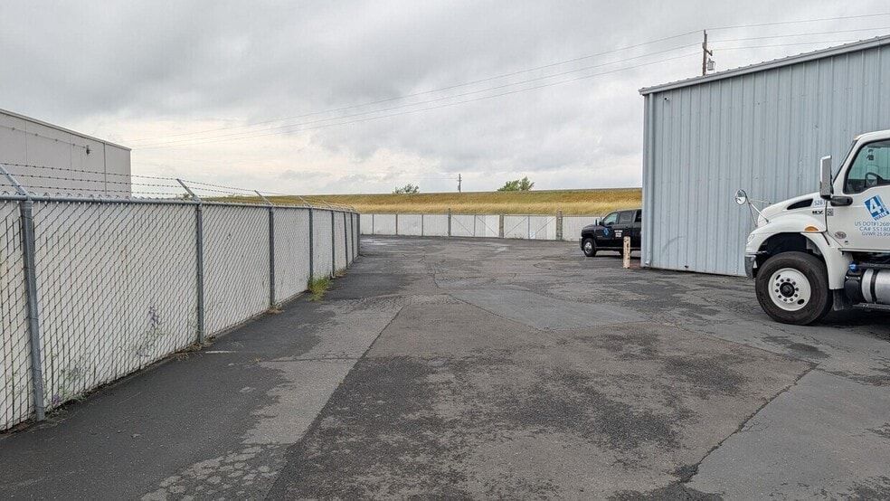 More Photos Of 4081 Seaport Blvd, West Sacramento Warehouse For Lease
