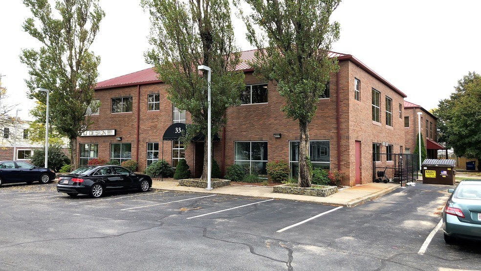 More Photos Of 33 Bassett Ln, Hyannis Medical For Sale