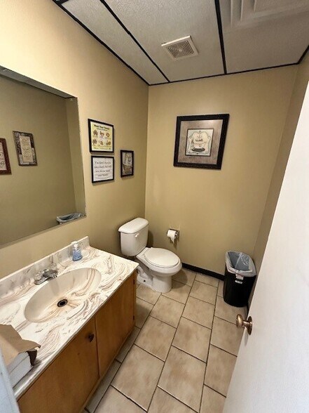 More Photos Of 814 W Okmulgee St, Muskogee Office For Sale