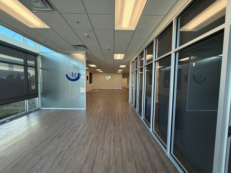 More Photos Of 8010 25th Ct E, Sarasota Industrial For Lease