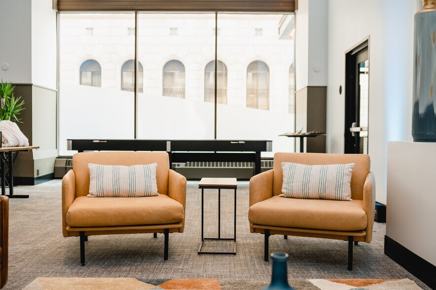 More Photos Of 360 Saint Peter St, Saint Paul Apartments For Lease