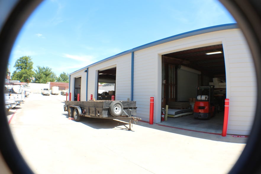More Photos Of 618 S Belt Line Rd, Irving Office For Lease