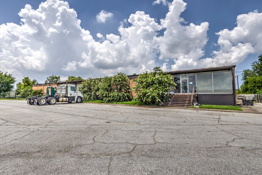 More Photos Of 1219 New Savannah Rd, Augusta Distribution For Lease