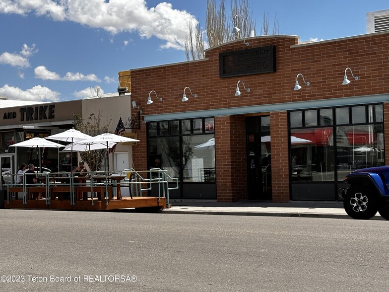 Primary Photo Of 604 Broadway St, Rock Springs Restaurant For Sale