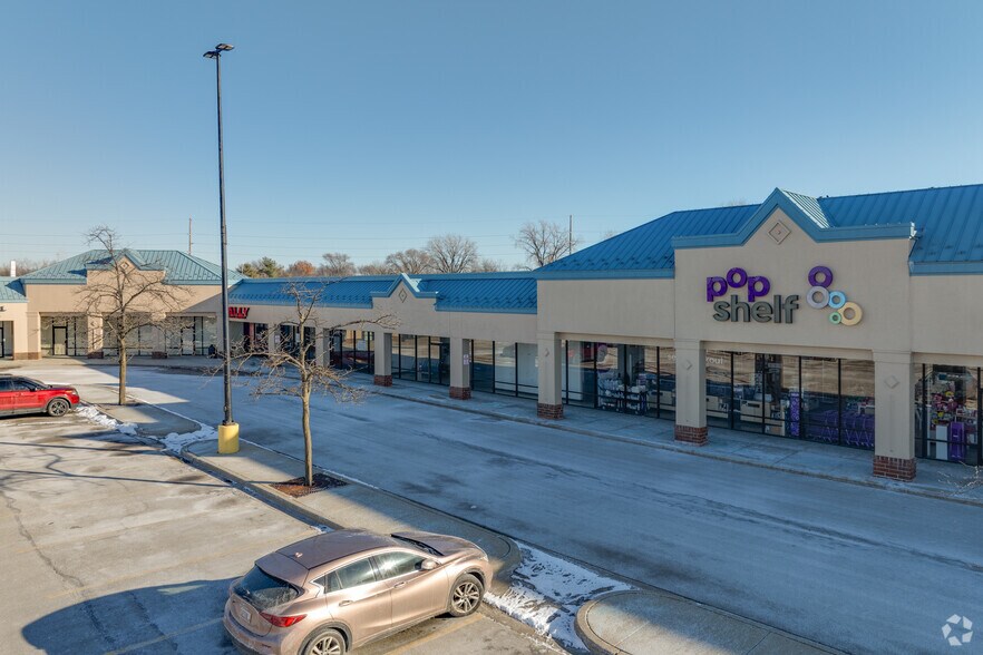More Photos Of 1505-1525 US Highway 41, Schererville Department Store For Lease