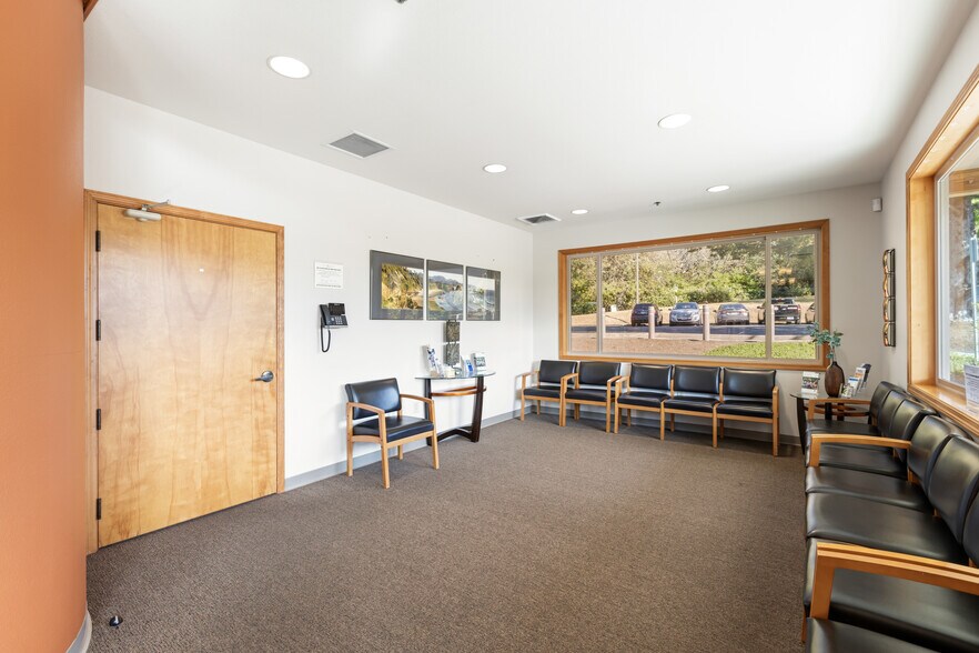 More Photos Of 277 Medical Loop, Roseburg Medical For Lease