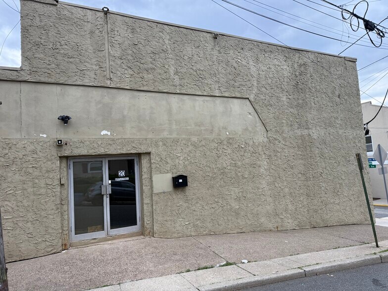 Primary Photo Of 20 E Fort Lee Rd, Bogota Office For Lease