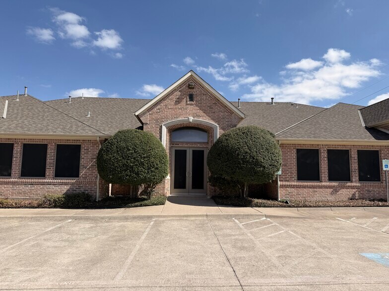 Primary Photo Of 5208 Village Creek Dr, Plano Office For Sale