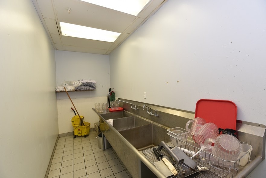 More Photos Of 122 W 900 N, Payson Bowling Alley For Sale