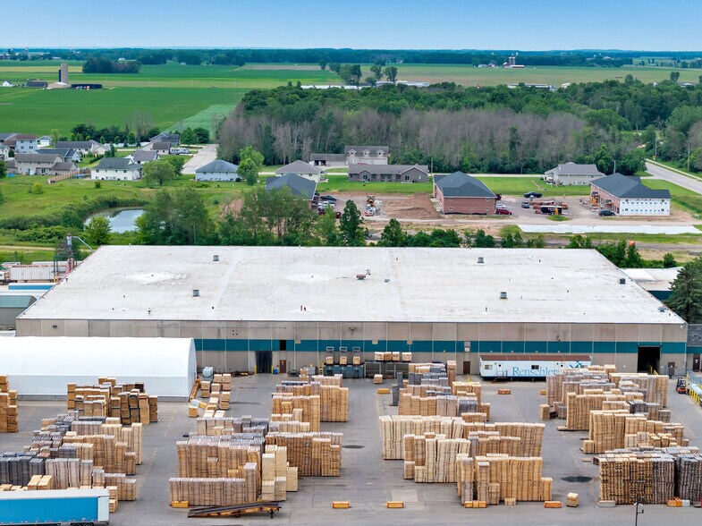 More Photos Of 112 N Mainline Dr, Seymour Industrial For Sale