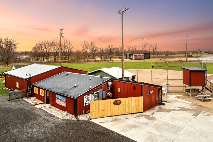 More Photos Of W12010 Rose Eld Rd, Ripon Restaurant For Sale