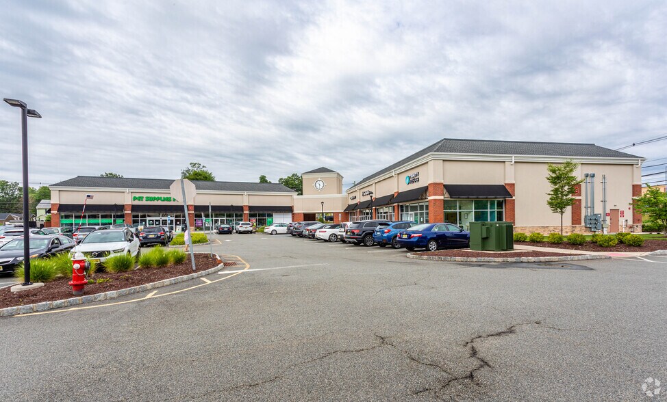 More Photos Of 170 E Hanover Ave, Cedar Knolls General Retail For Lease
