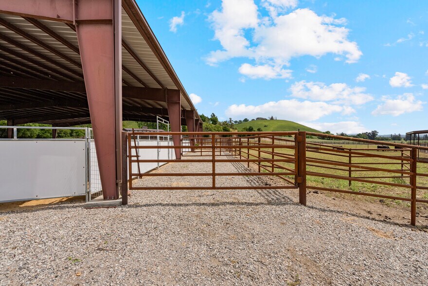 More Photos Of 804 Comstock Rd, Hollister Land For Sale