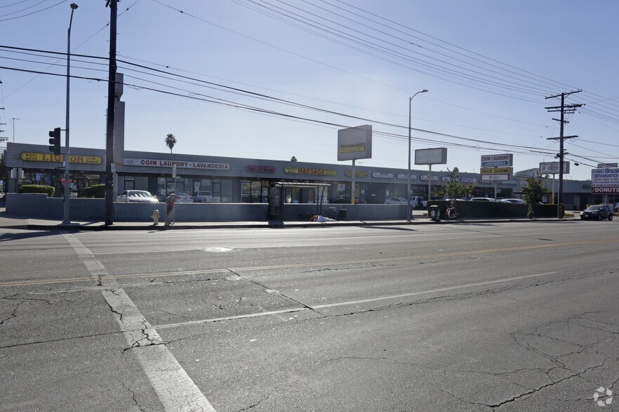 More Photos Of 13100-13118 Sherman Way, North Hollywood Freestanding For Lease