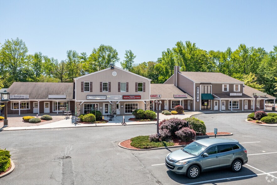 More Photos Of 560 Stokes Rd, Medford Storefront For Lease