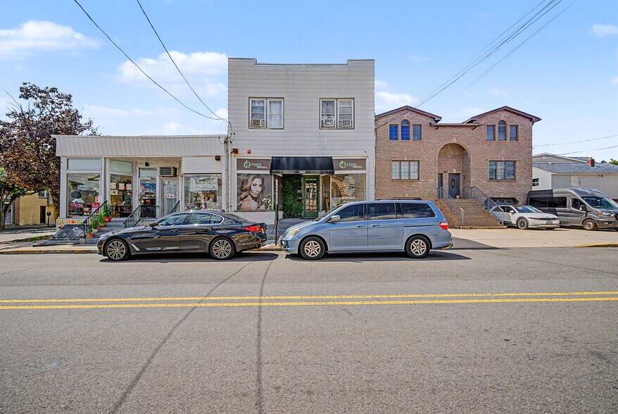 More Photos Of 163 Front St, Secaucus General Retail For Sale