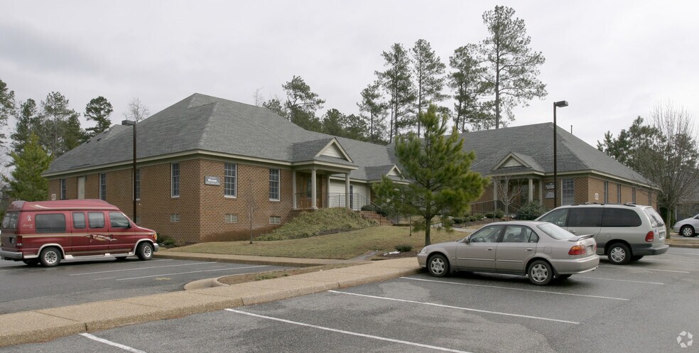More Photos Of 475 McLaws Cir, Williamsburg Medical For Lease