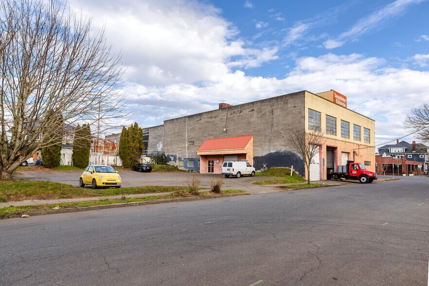 More Photos Of 1803-1831 NE Martin Luther King Jr Blvd, Portland Auto Repair For Sale