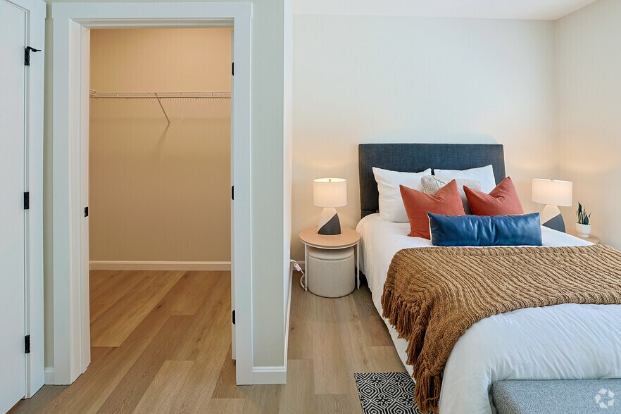 More Photos Of 90 Shrewsbury St, Boylston Apartments For Lease