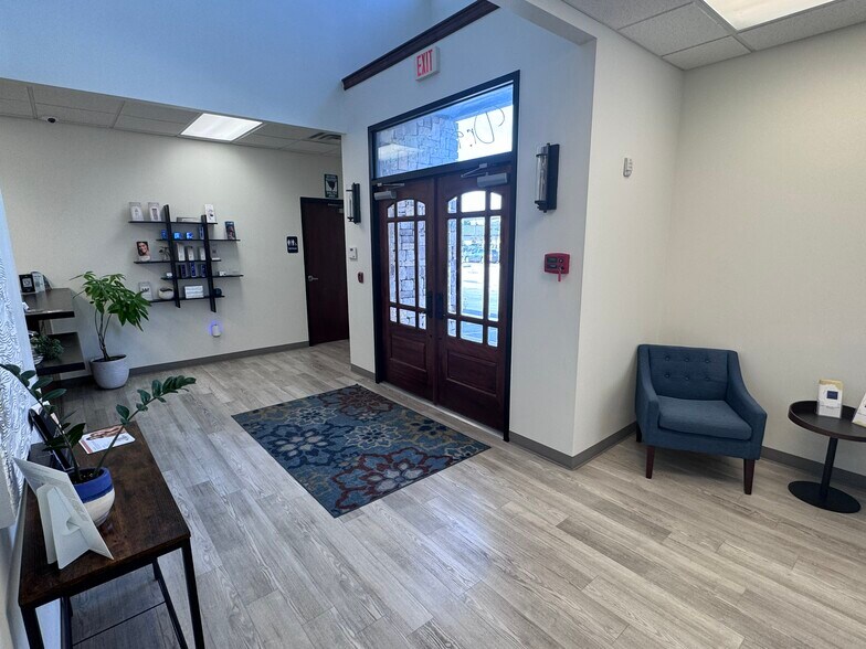 More Photos Of 8010 S 101st Ave E, Tulsa Medical For Lease