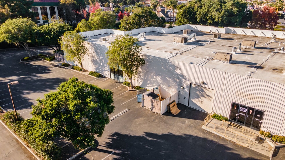 More Photos Of 650-700 E Calaveras Blvd, Milpitas Light Distribution For Lease