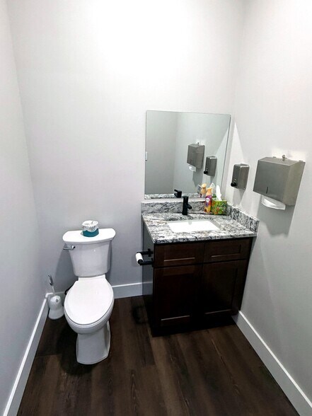 More Photos Of 4708 Lena Rd, Bradenton Warehouse For Sale