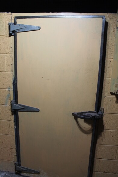 More Photos Of 134-136 E Church St, Nanticoke Light Manufacturing For Sale