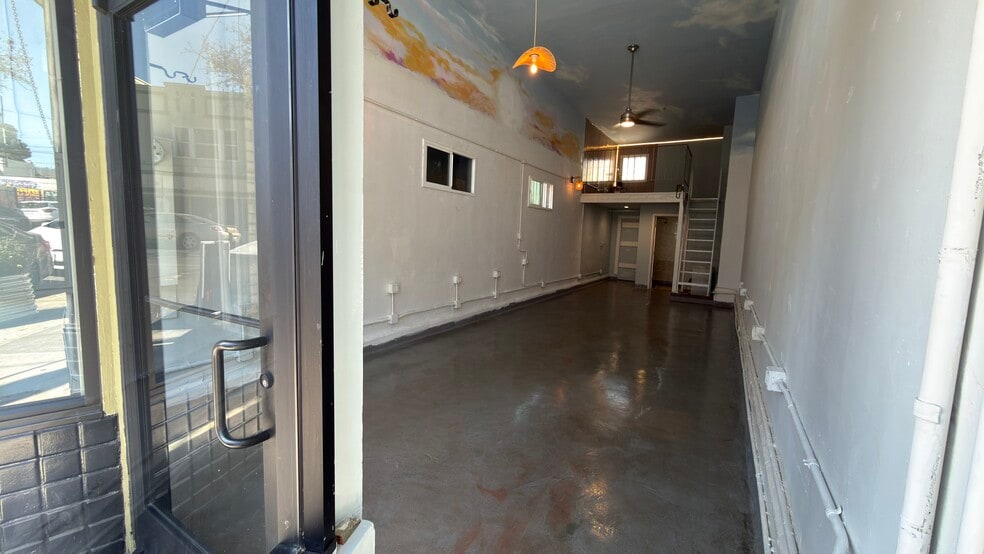 More Photos Of 5329 Fairfax Ave, Oakland Storefront For Lease