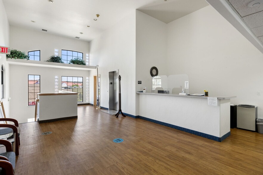 More Photos Of 221 N Marina St, Prescott Office For Lease