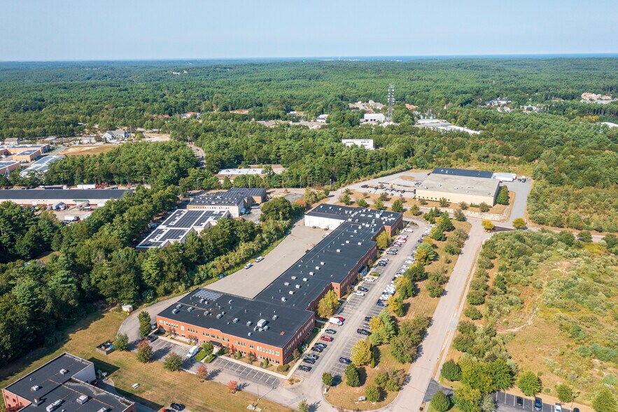 More Photos Of 42 Winter St, Pembroke Light Distribution For Lease